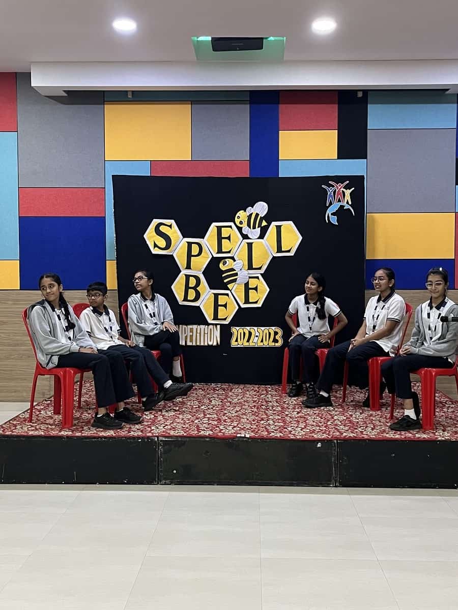 Middle School Spell Bee Competition - Fazlani L'Académie Globale
